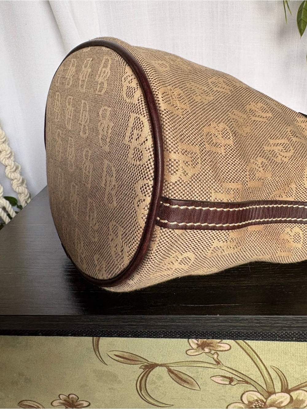 Vintage Dooney & Bourke Monogram Canvas Bucket Tote Bag Tan Brown 1975 Plate - Picture 7 of 12